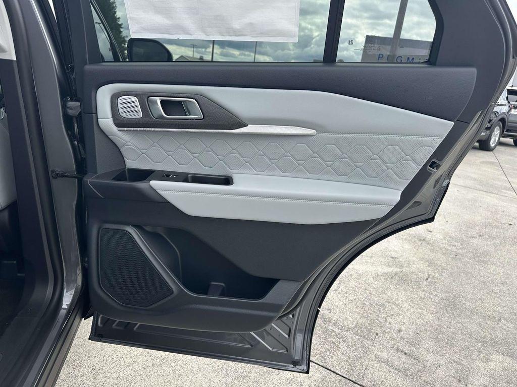 new 2025 Ford Explorer car, priced at $55,443