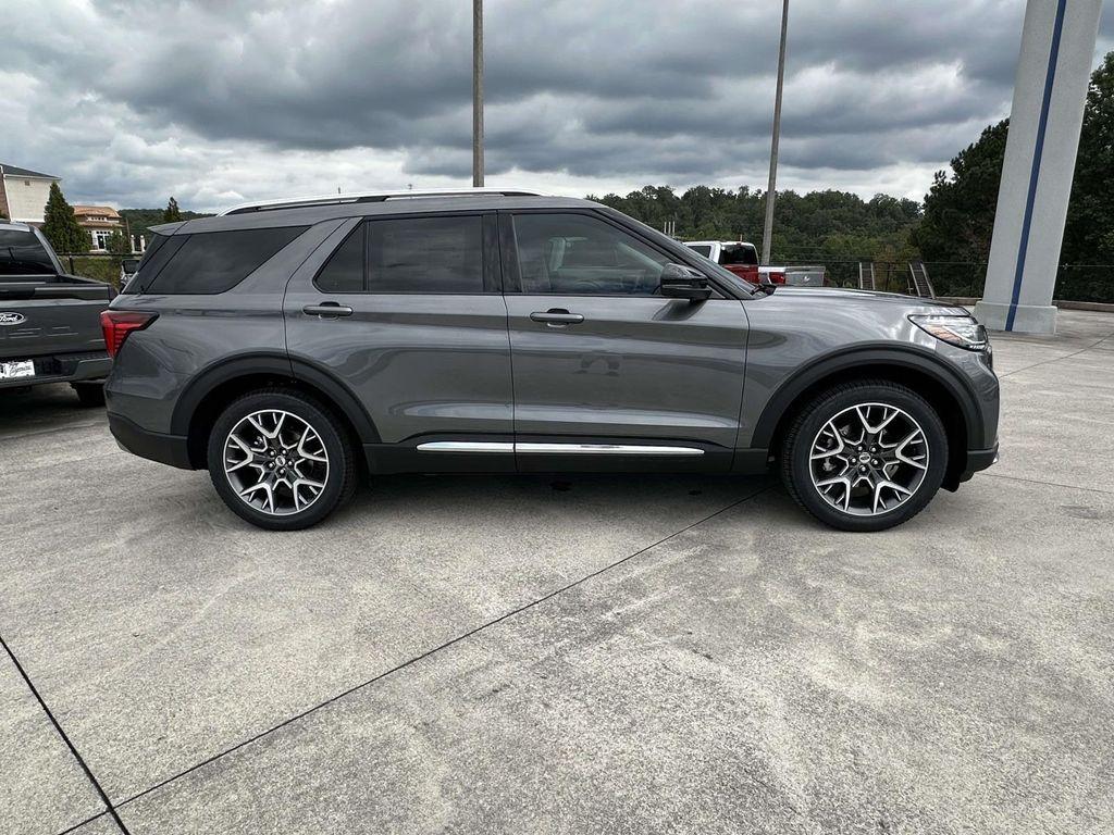 new 2025 Ford Explorer car, priced at $55,443