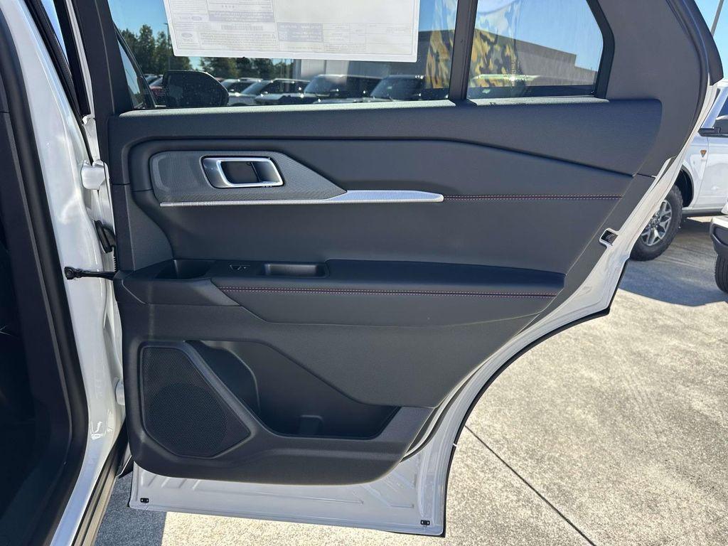 new 2025 Ford Explorer car, priced at $46,928