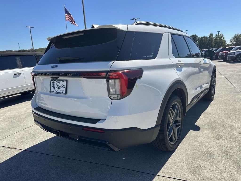 new 2025 Ford Explorer car, priced at $46,928