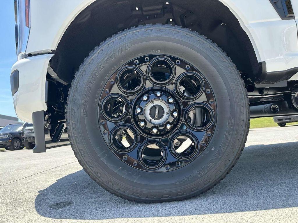 new 2025 Ford F-250 car, priced at $72,333