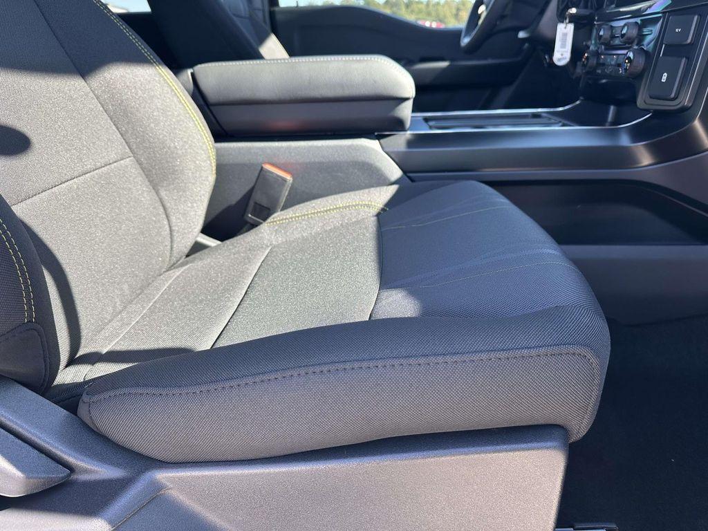 new 2025 Ford F-150 car, priced at $44,578