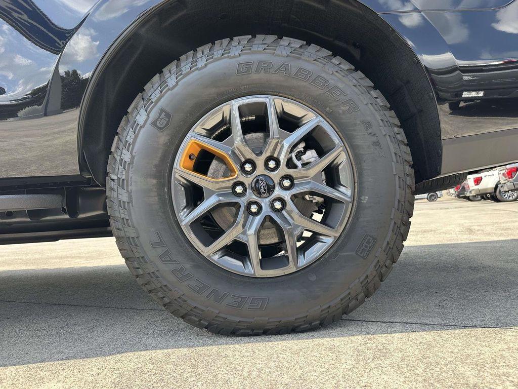 new 2025 Ford Expedition car, priced at $80,883