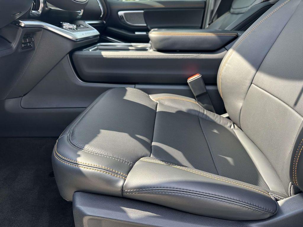 new 2025 Ford Expedition car, priced at $80,883