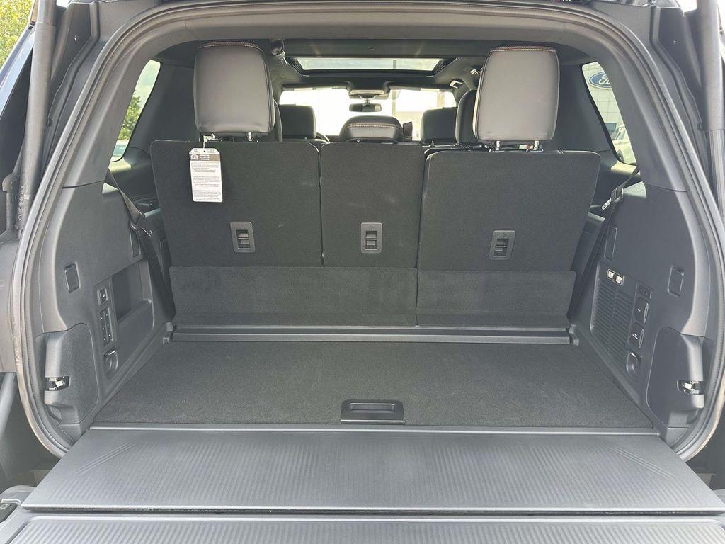 new 2025 Ford Expedition car, priced at $80,883