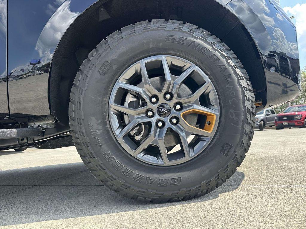 new 2025 Ford Expedition car, priced at $80,883