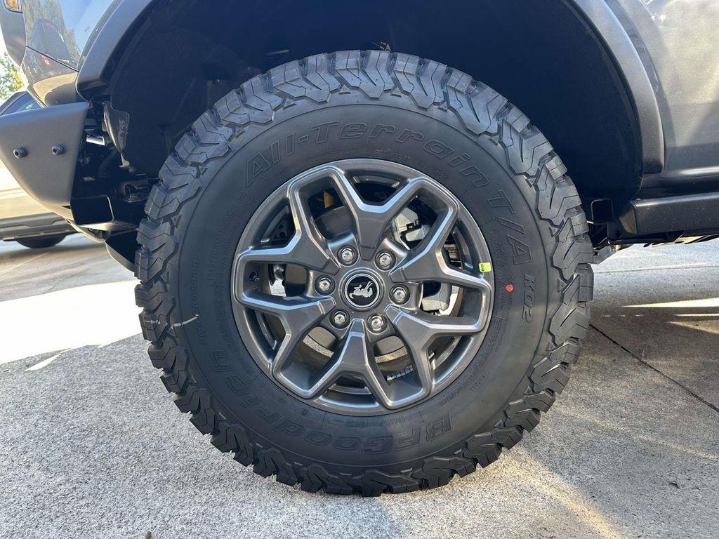 new 2025 Ford Bronco car, priced at $59,083