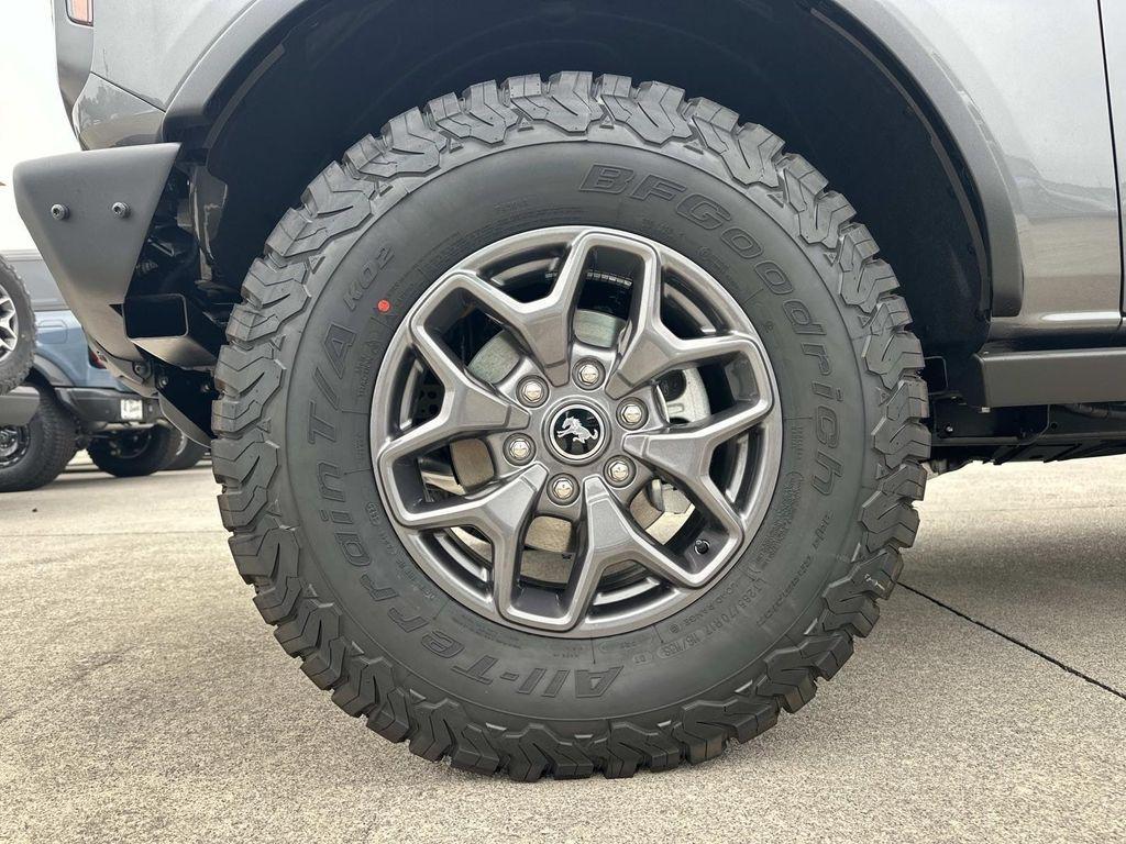 new 2025 Ford Bronco car, priced at $59,083