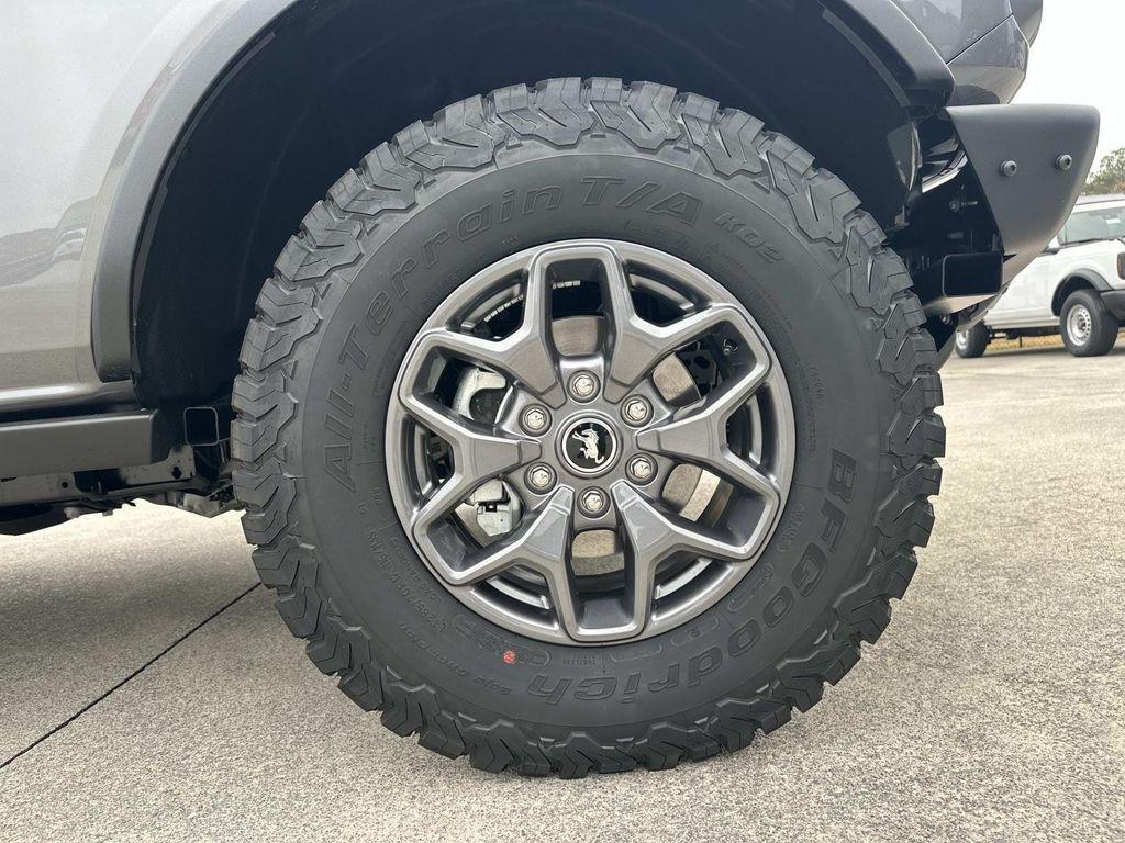 new 2025 Ford Bronco car, priced at $59,083