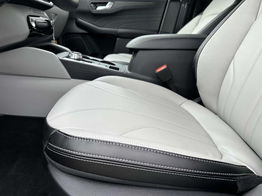 new 2025 Ford Escape PHEV car, priced at $36,048