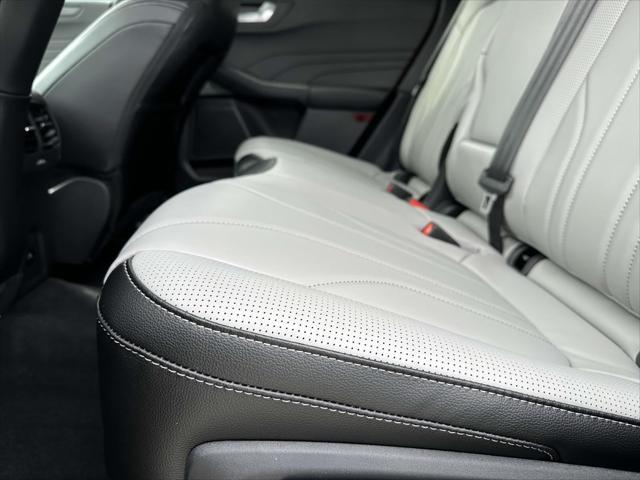 new 2025 Ford Escape car, priced at $42,048