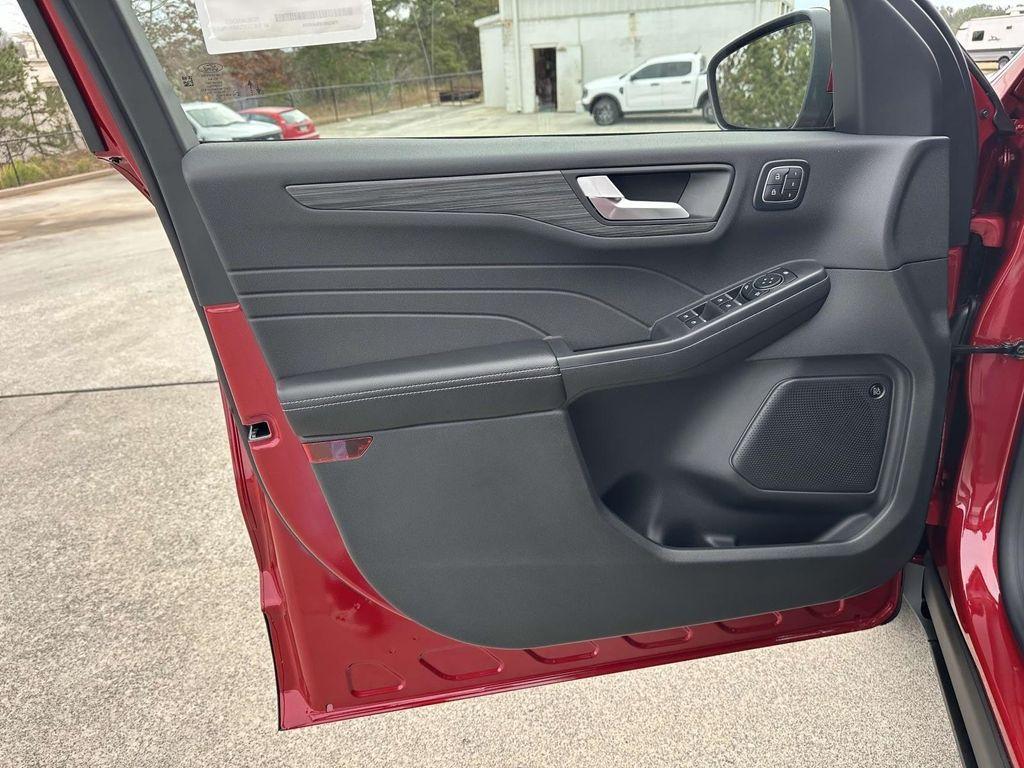 new 2025 Ford Escape PHEV car, priced at $36,048