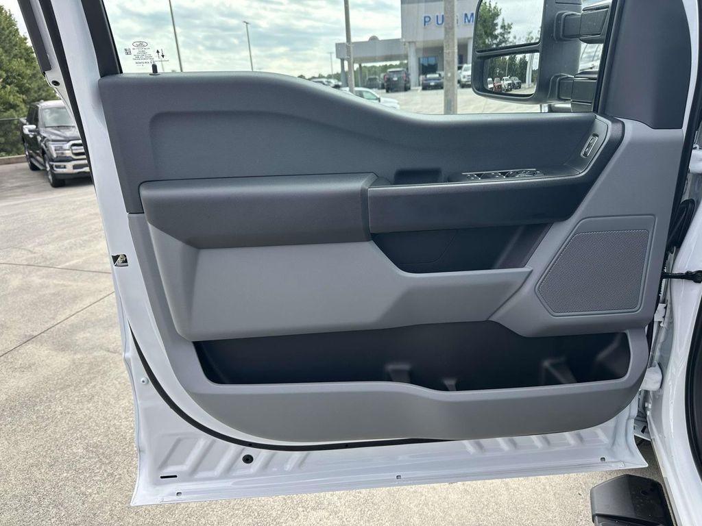 new 2026 Ford F-350 car, priced at $51,683