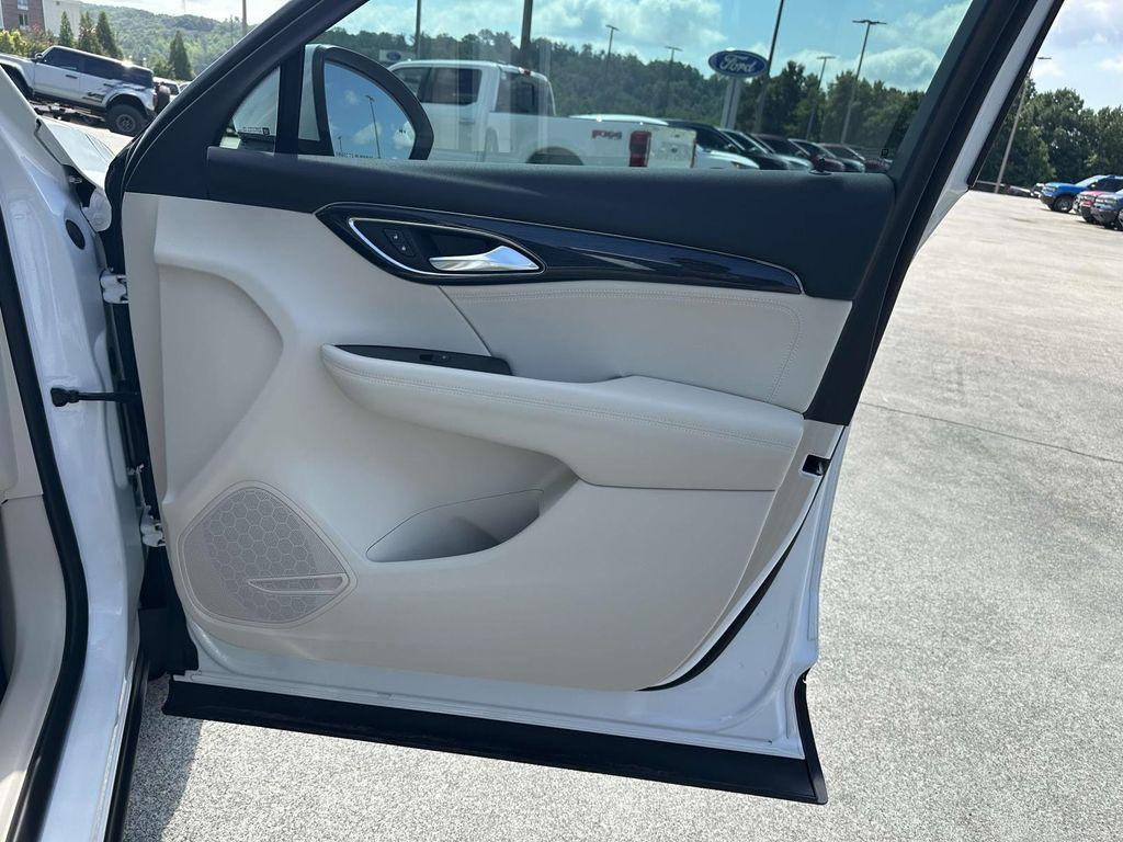 used 2021 Buick Envision car, priced at $23,093