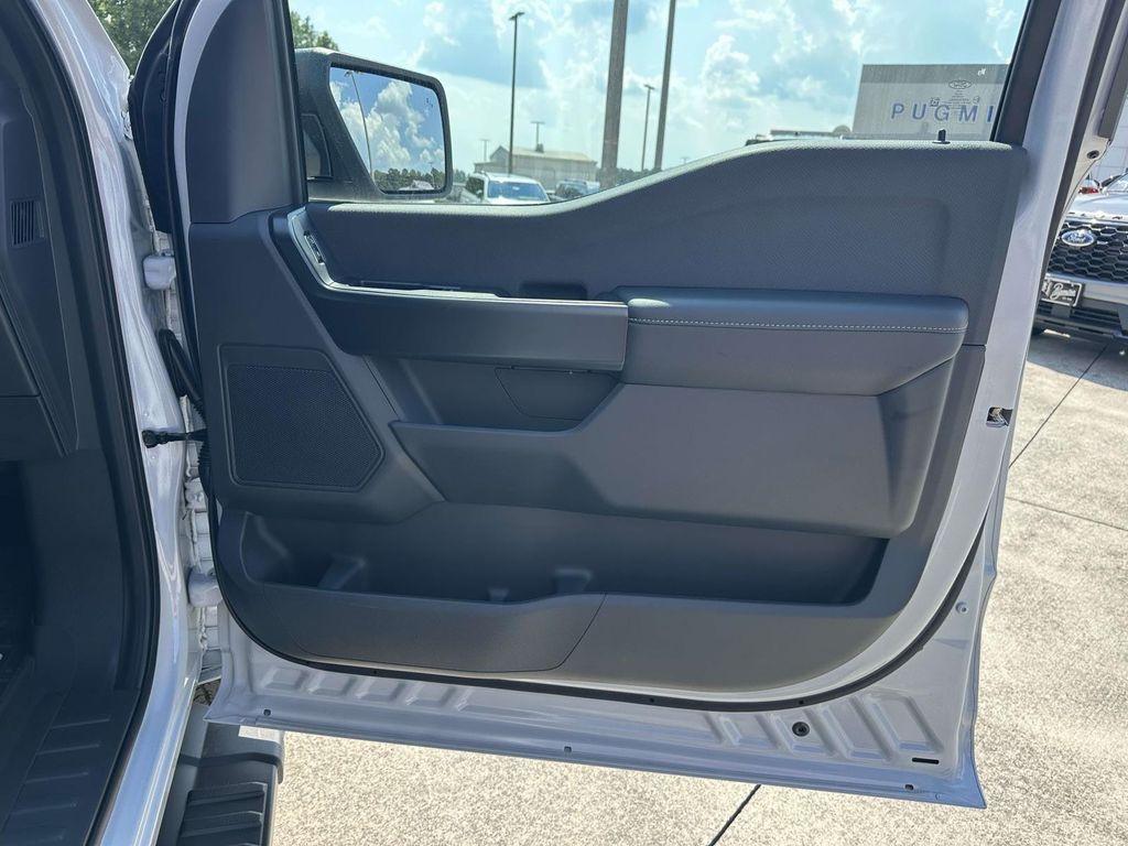 new 2025 Ford F-150 car, priced at $49,048