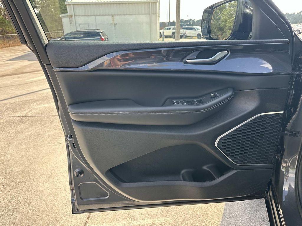 used 2022 Jeep Grand Cherokee L car, priced at $29,590