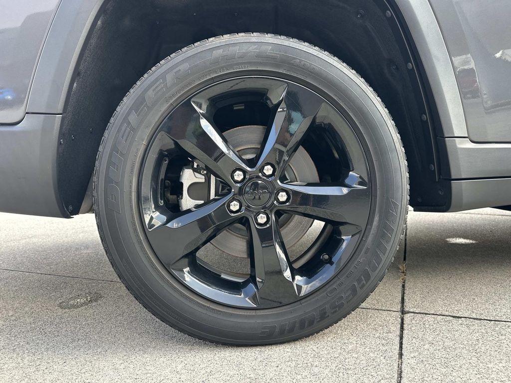 used 2022 Jeep Grand Cherokee L car, priced at $29,590