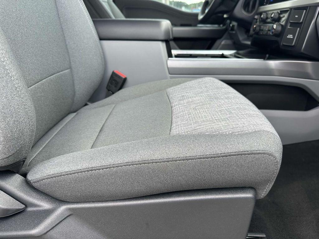 new 2025 Ford F-250 car, priced at $72,718