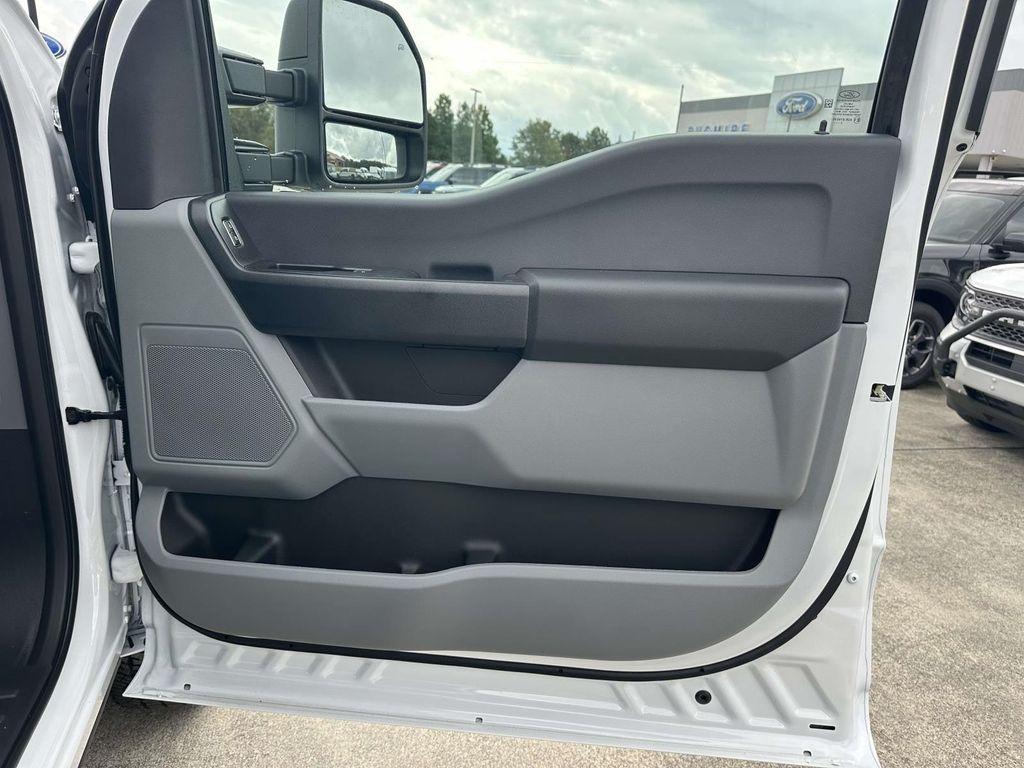 new 2026 Ford F-250 car, priced at $65,612