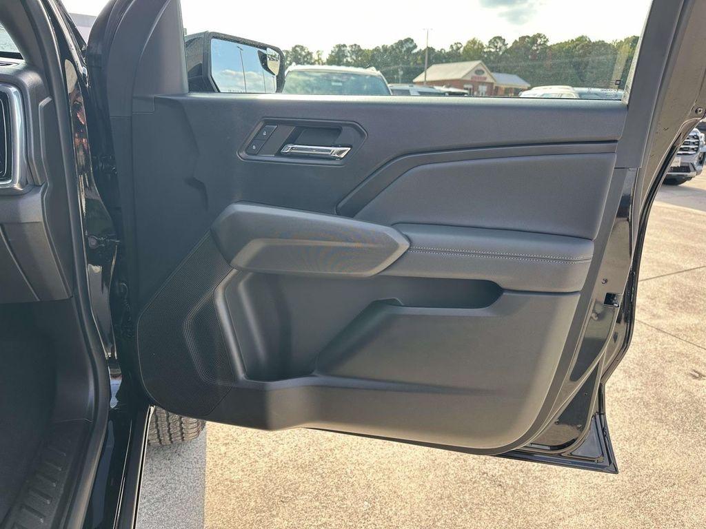 used 2023 GMC Canyon car, priced at $33,093