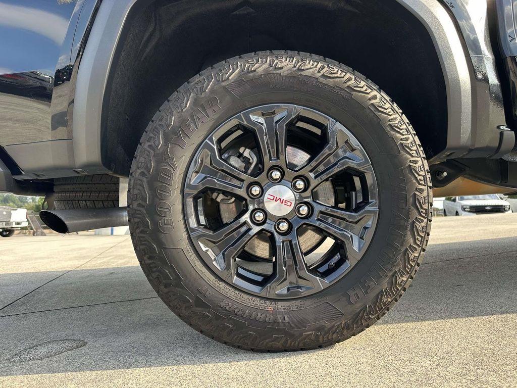 used 2023 GMC Canyon car, priced at $33,093