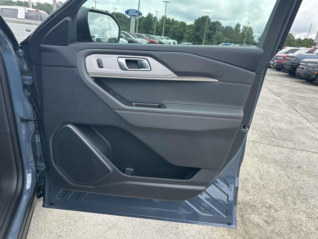 new 2025 Ford Explorer car, priced at $43,713