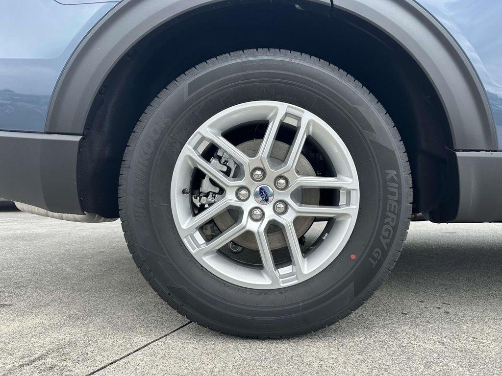 new 2025 Ford Explorer car, priced at $43,713