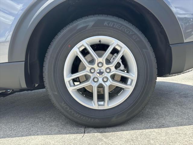 new 2025 Ford Explorer car, priced at $40,888