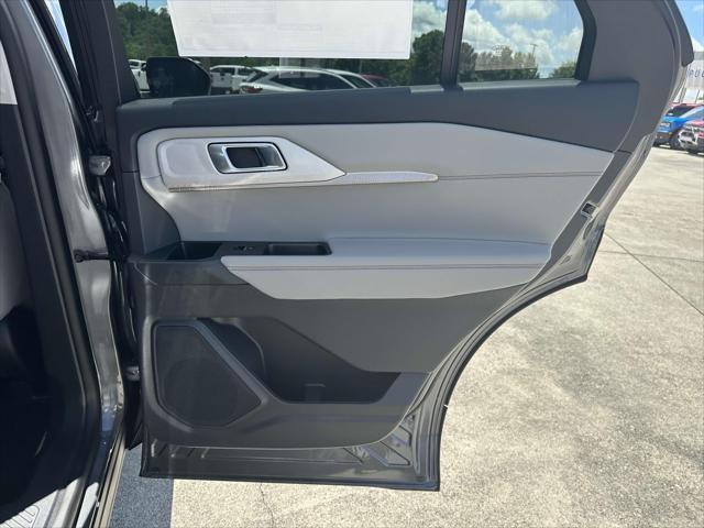 new 2025 Ford Explorer car, priced at $40,888