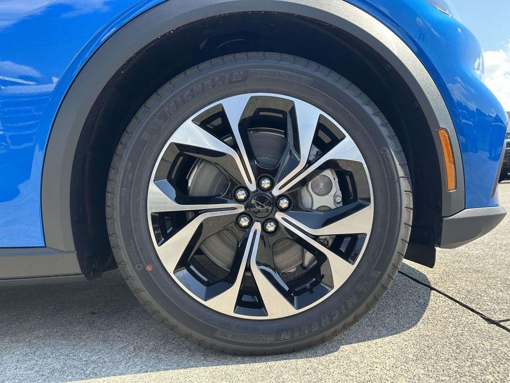 new 2025 Ford Mustang Mach-E car, priced at $40,428