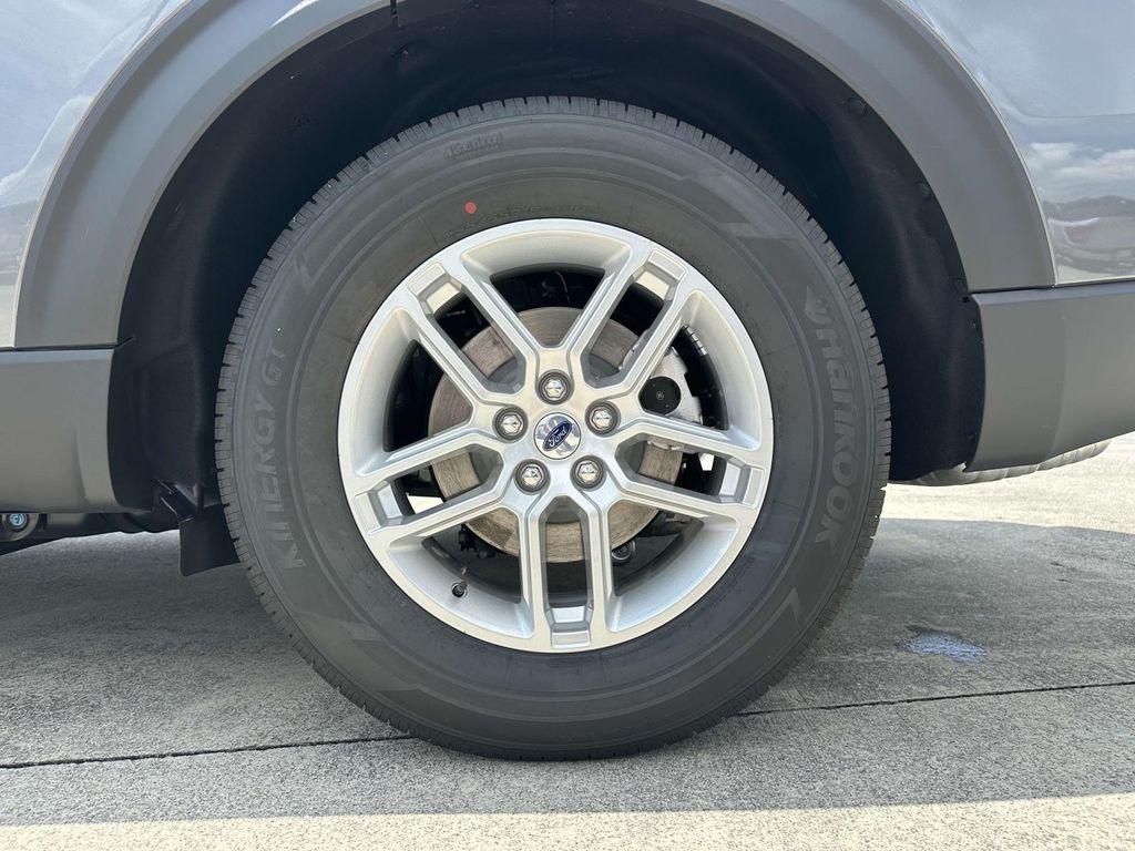 new 2025 Ford Explorer car, priced at $41,763