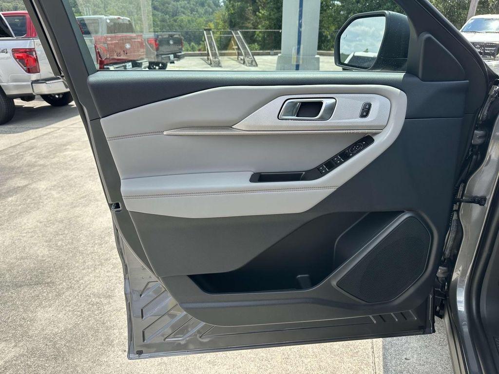 new 2025 Ford Explorer car, priced at $41,763