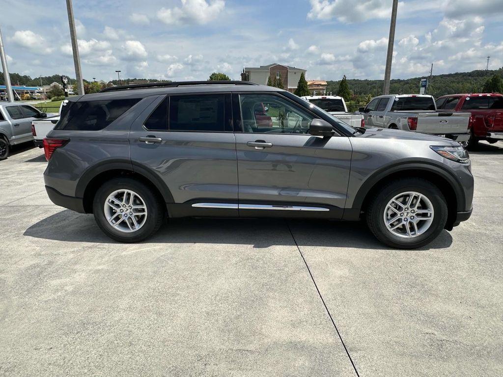 new 2025 Ford Explorer car, priced at $41,763