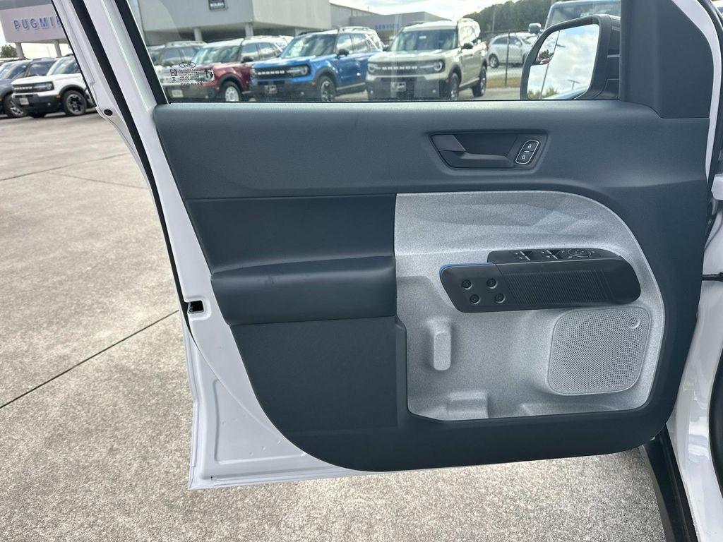 new 2025 Ford Maverick car, priced at $31,028