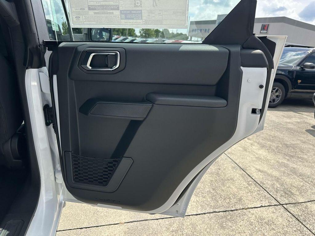 new 2025 Ford Bronco car, priced at $39,883