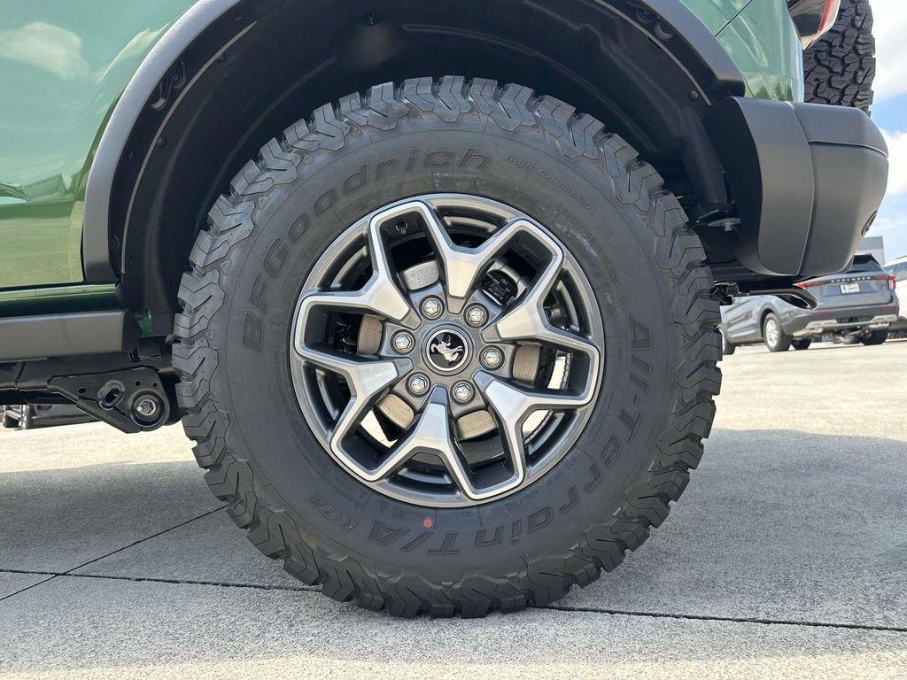 new 2025 Ford Bronco car, priced at $62,013