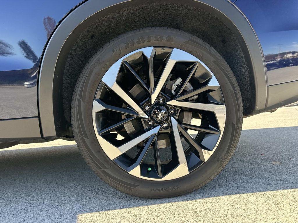 used 2024 Mitsubishi Outlander car, priced at $23,990