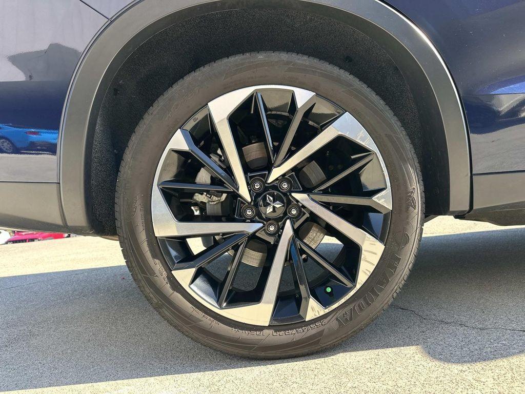 used 2024 Mitsubishi Outlander car, priced at $23,990