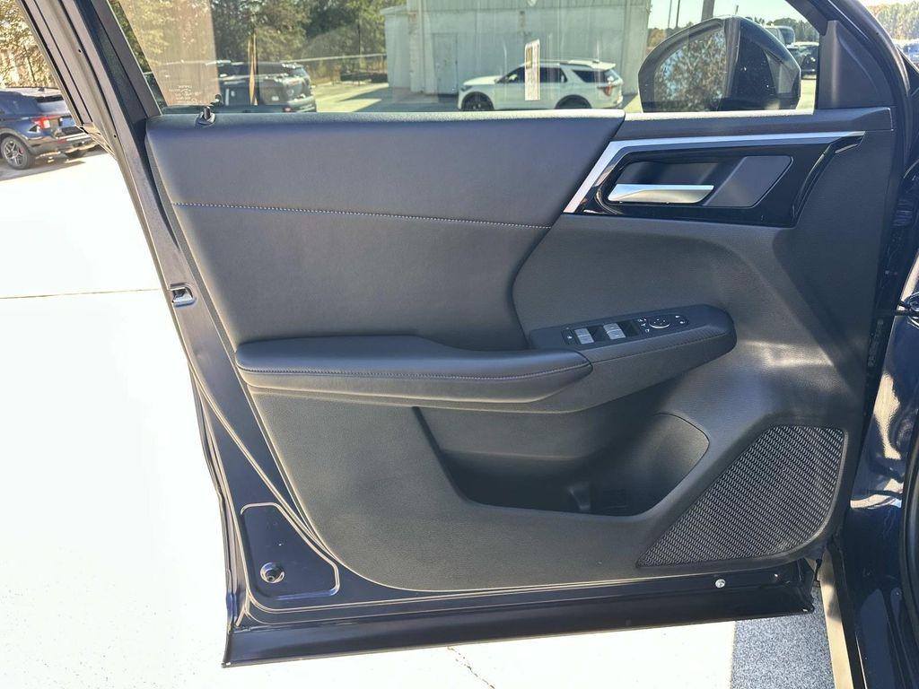 used 2024 Mitsubishi Outlander car, priced at $23,990