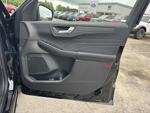 new 2025 Ford Escape PHEV car, priced at $42,053