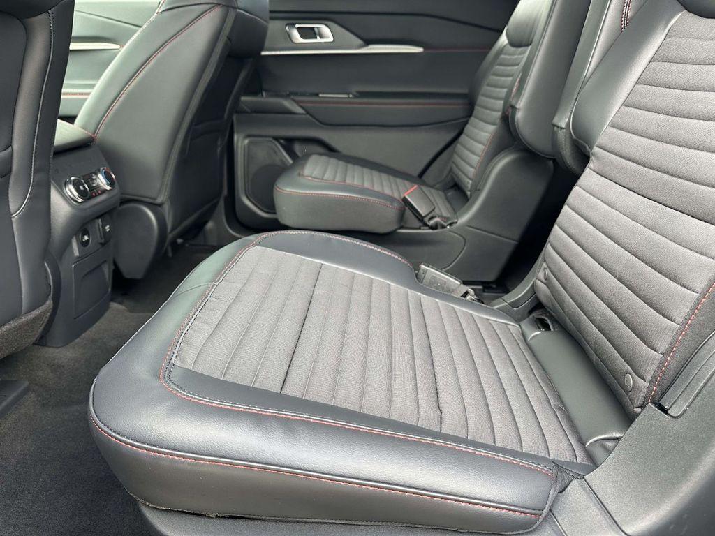 new 2025 Ford Explorer car, priced at $46,333