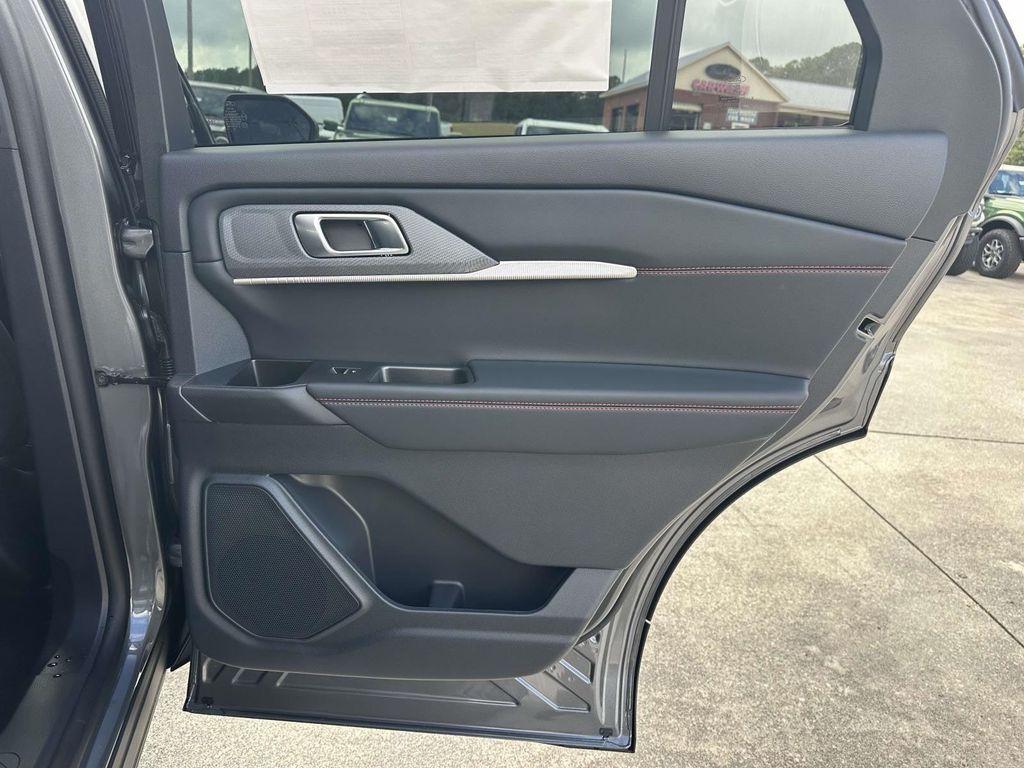 new 2025 Ford Explorer car, priced at $46,333