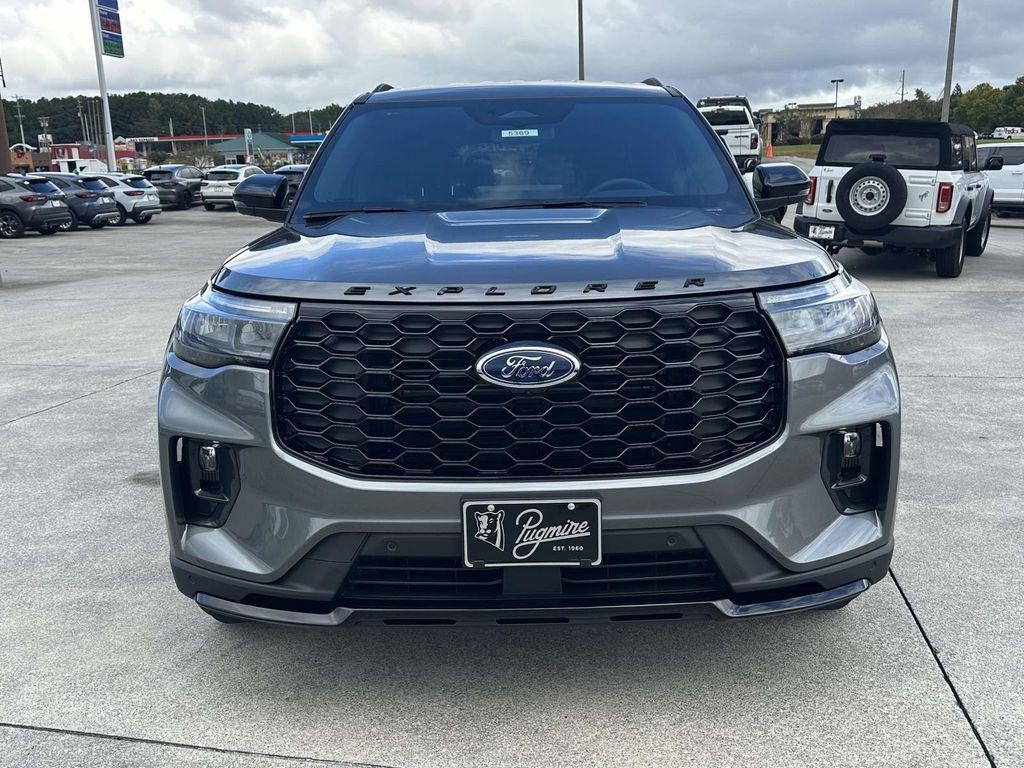 new 2025 Ford Explorer car, priced at $46,333