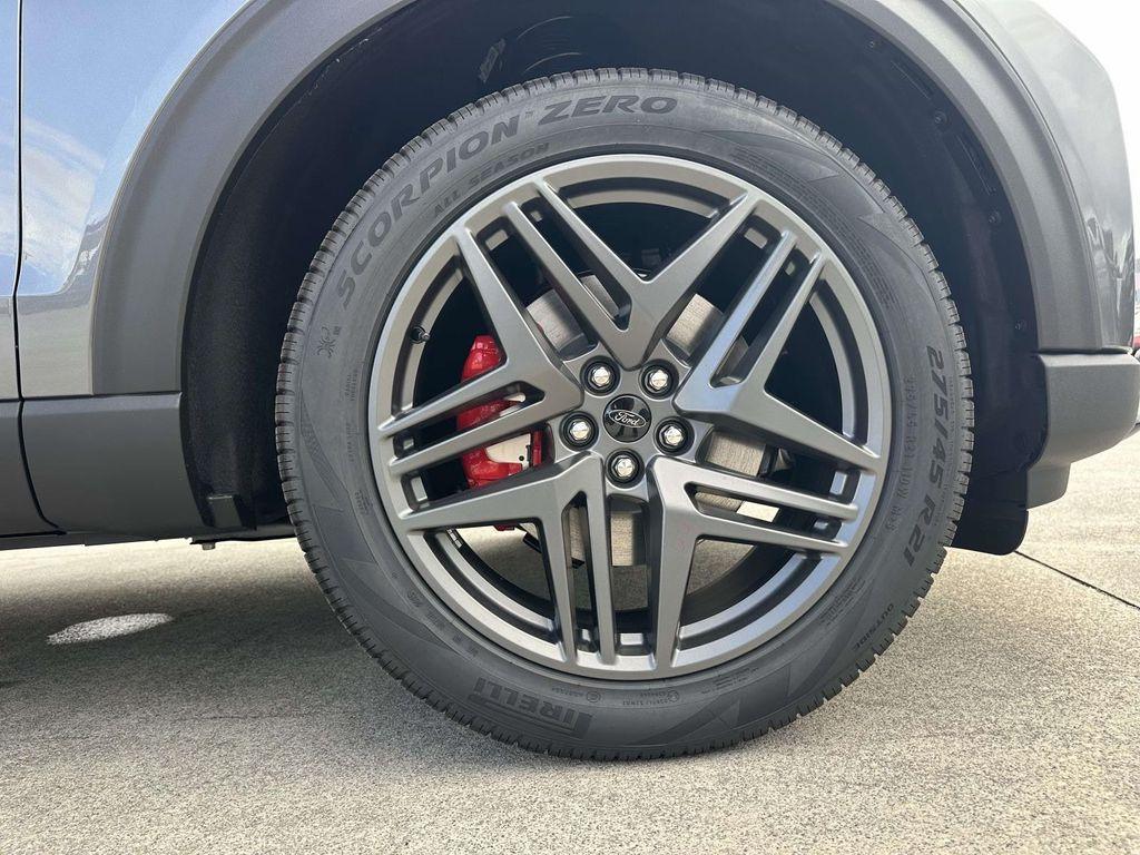 new 2025 Ford Explorer car, priced at $46,333