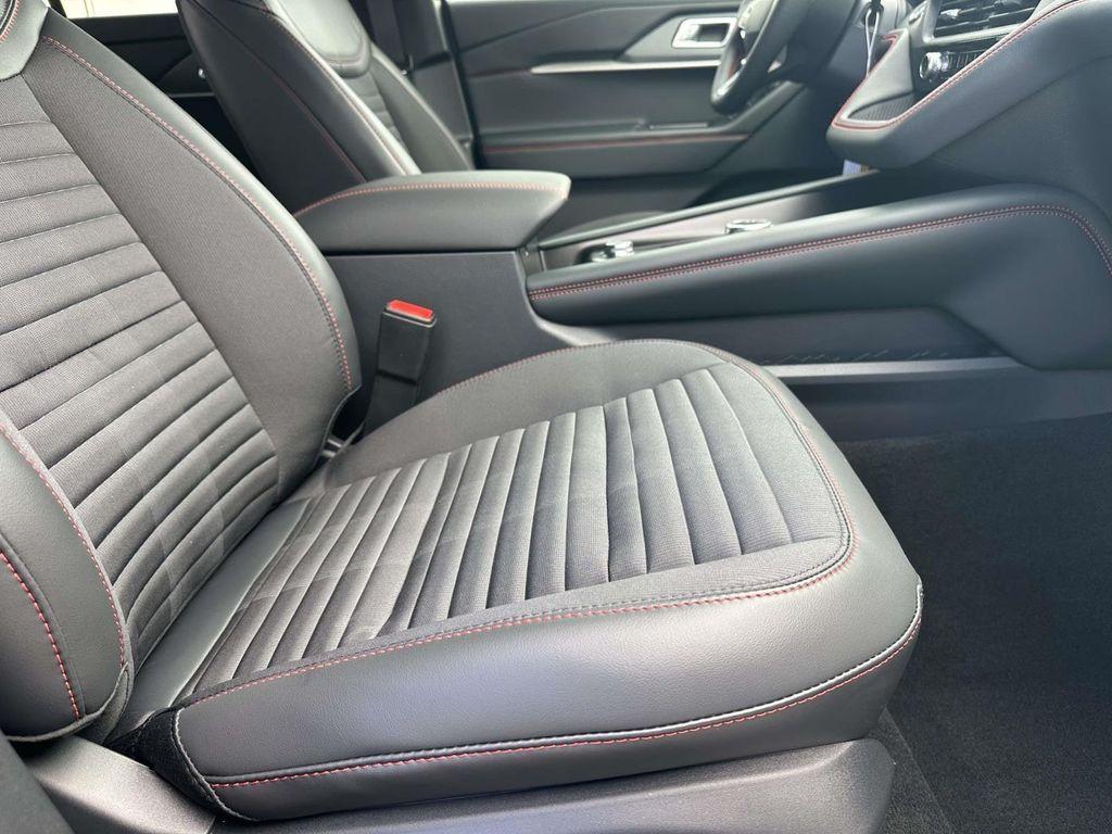 new 2025 Ford Explorer car, priced at $46,333