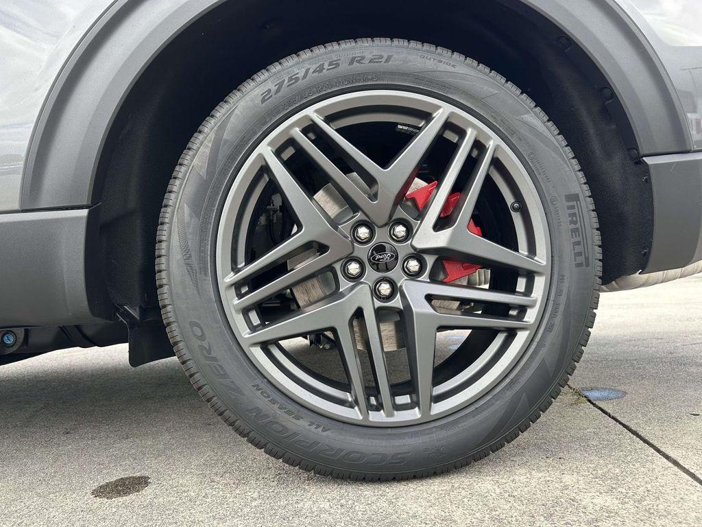 new 2025 Ford Explorer car, priced at $46,333