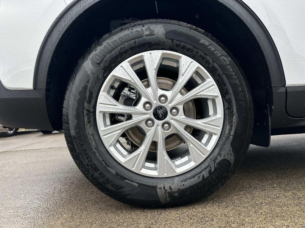 new 2026 Ford Escape car, priced at $30,378