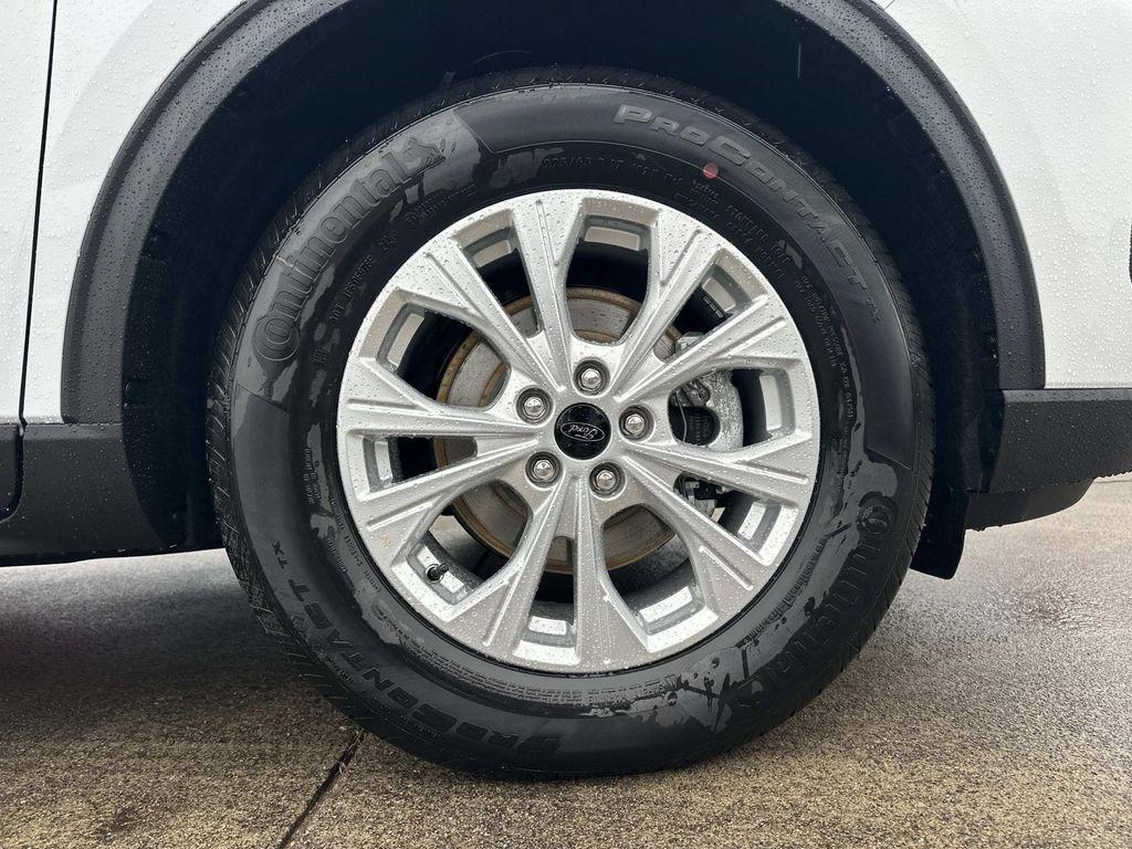 new 2026 Ford Escape car, priced at $30,378