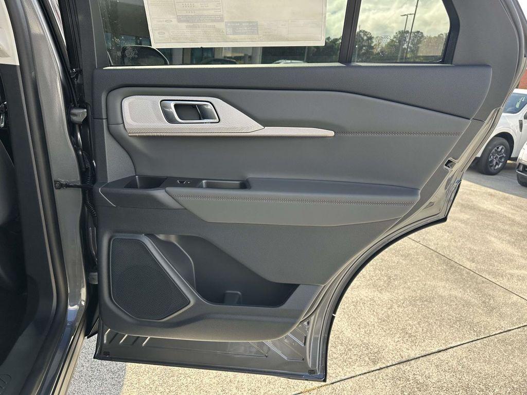 new 2025 Ford Explorer car, priced at $42,418