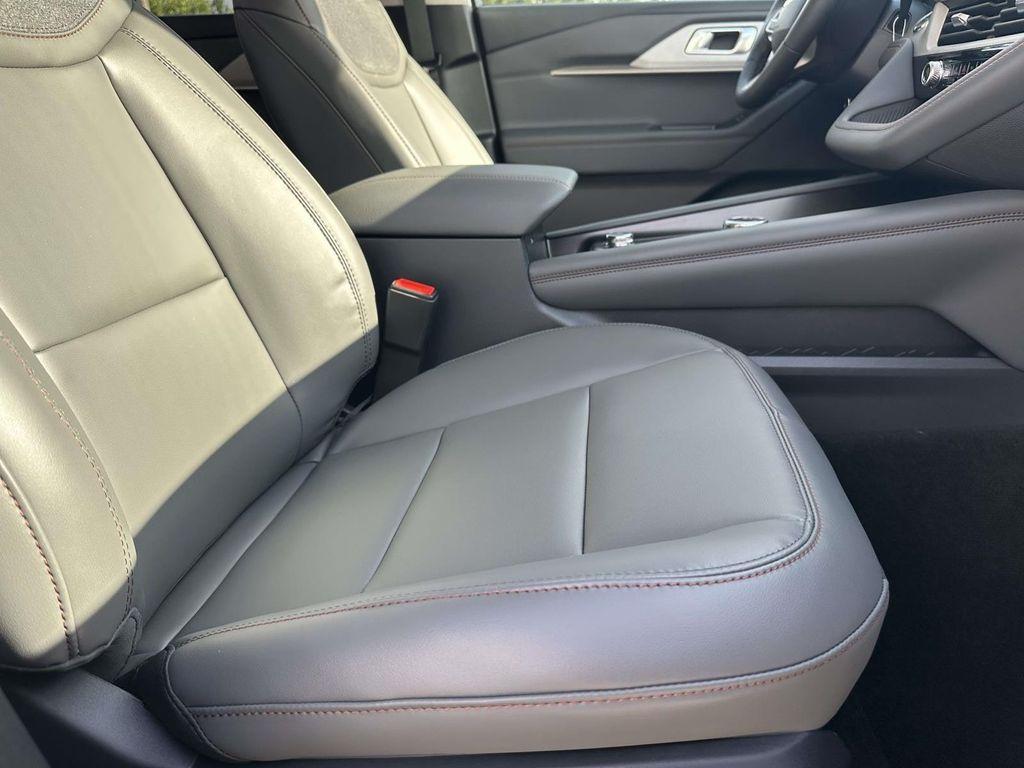 new 2025 Ford Explorer car, priced at $42,418